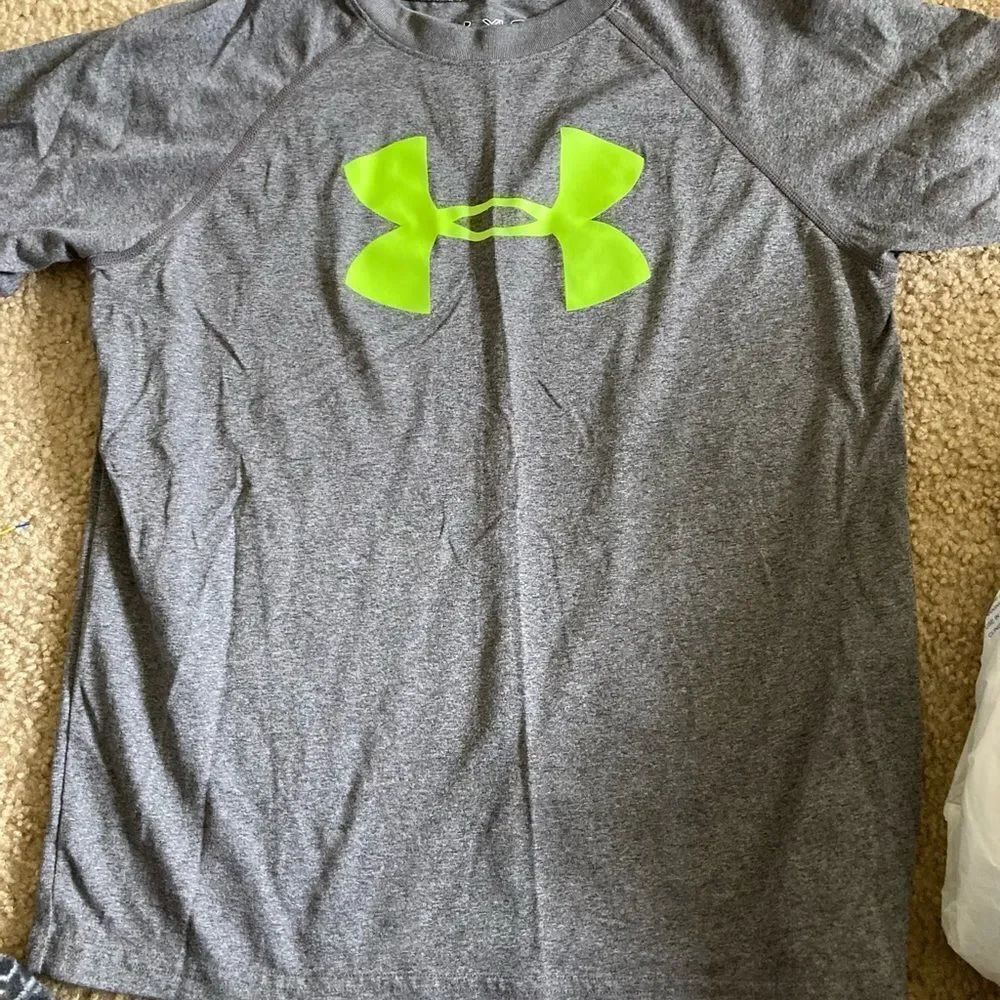 Boys Under Armour Tshirt